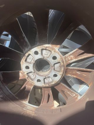 Llantas VW Tiguan 17 4 Neumáticos Pirelli Scorion 