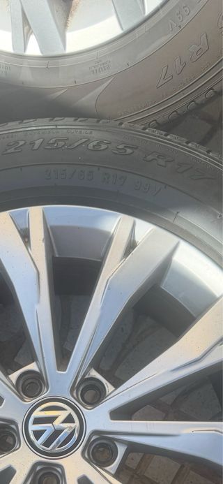 Llantas VW Tiguan 17 4 Neumáticos Pirelli Scorion 