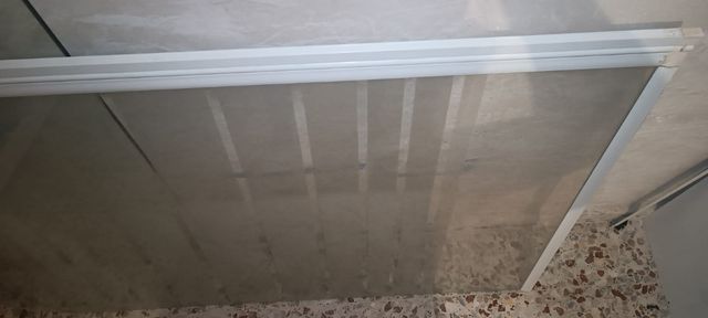 Mampara de Bañera de Cristal 142cm alto 83cm ancho