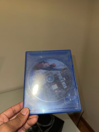 PS4 Pro 1TB Negra + Mando Camuflaje + SpiderMan 