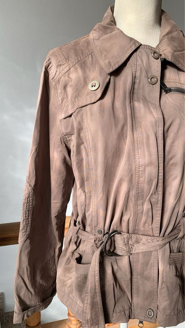 Chaquetón marrón con cinturón - XL