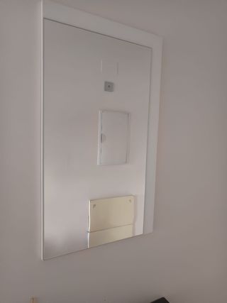 Recibidor blanco