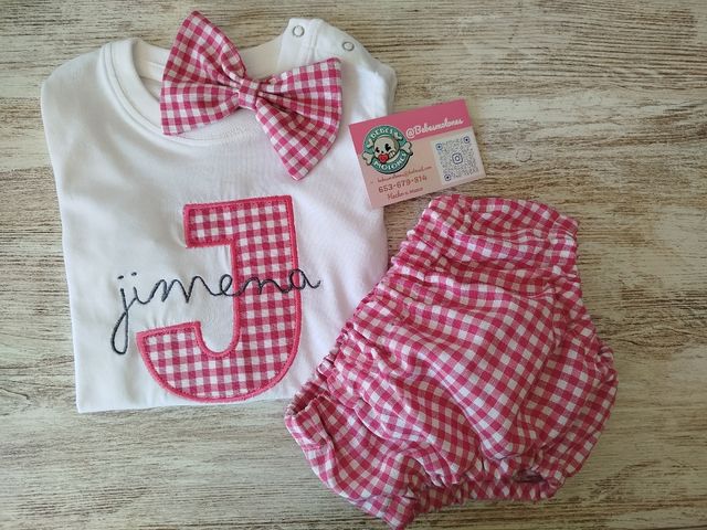 Conjunto camiseta y cubrepañal personalizado