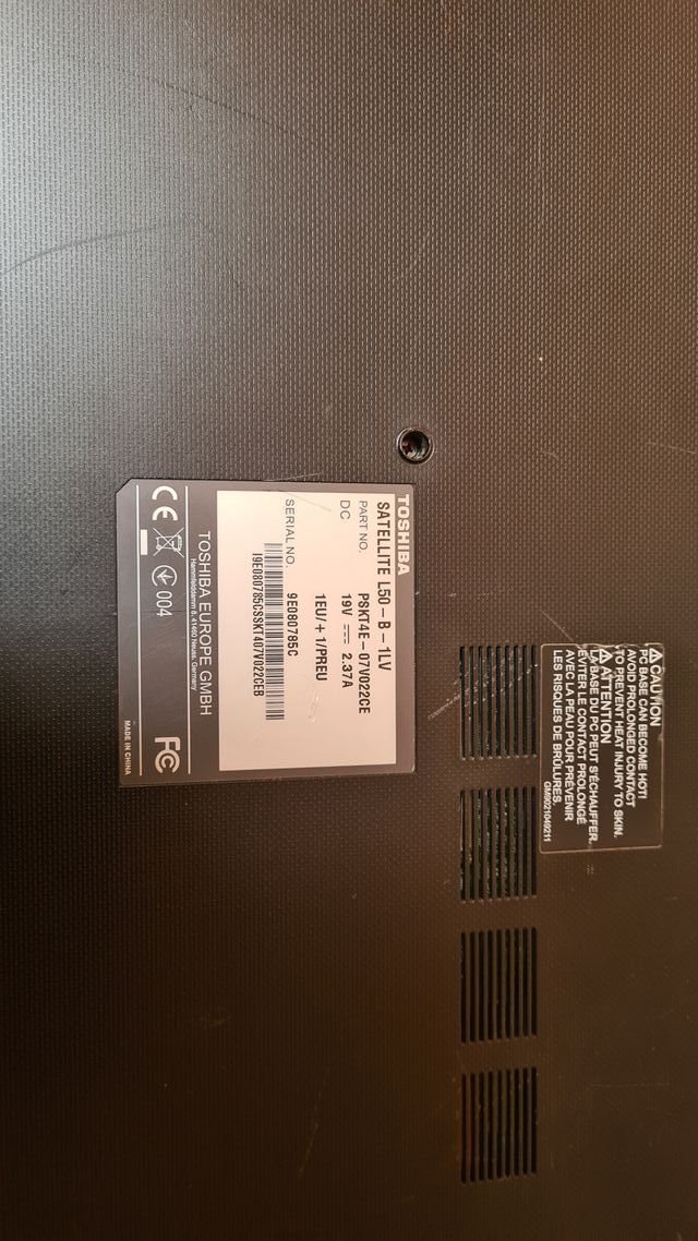 Portátil Toshiba Satellite L50-B-1LV Rojo