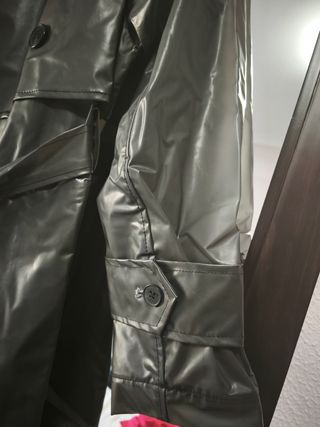 Gabardina impermeable Zara Talla L