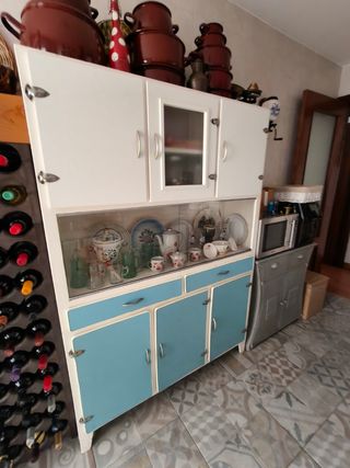 Alacena antigua vintage madera y cristal
