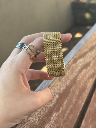 Pulsera de acero inoxidable dorada