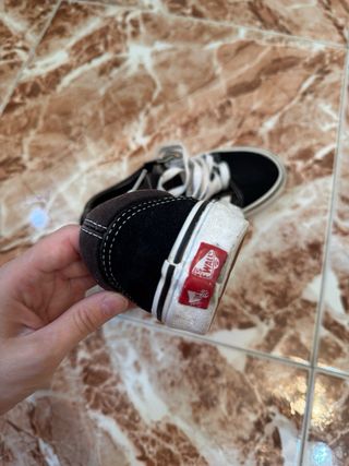 Zapatillas Vans Mujer Negras y Blancas