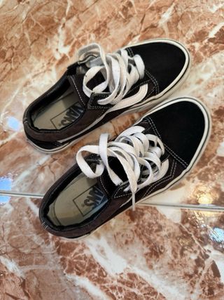 Zapatillas Vans Mujer Negras y Blancas