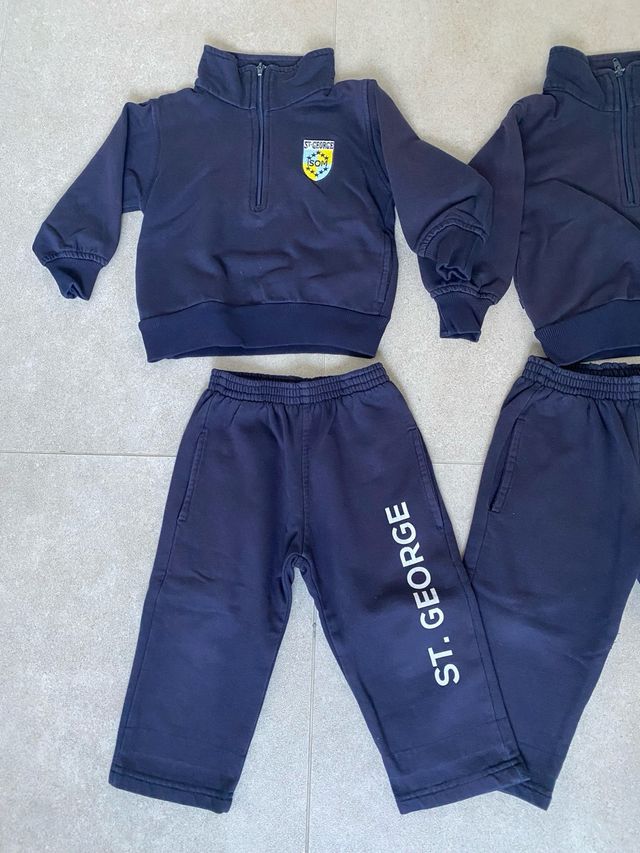 Uniforme de deporte colegio St. George Talla 2