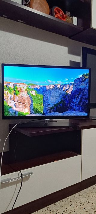 Smart TV LED Hisense 32 Ultra slim TDT integrado