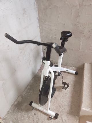 Bicicleta Estática Blanca