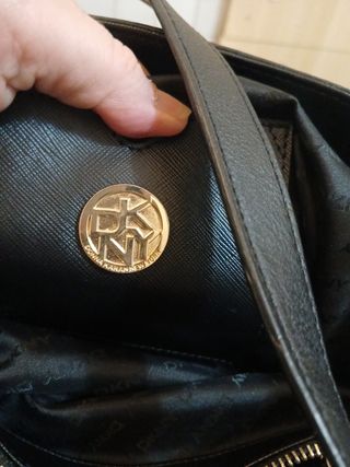 Borsa  vintage con foulard
Dkny