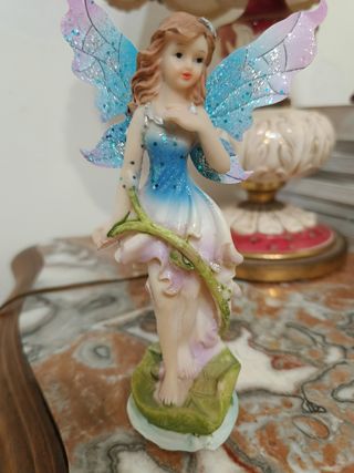 Fatina da collezione con ali glitterate