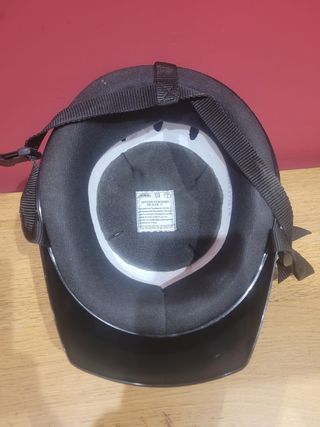 Casco de ciclomotor negro
