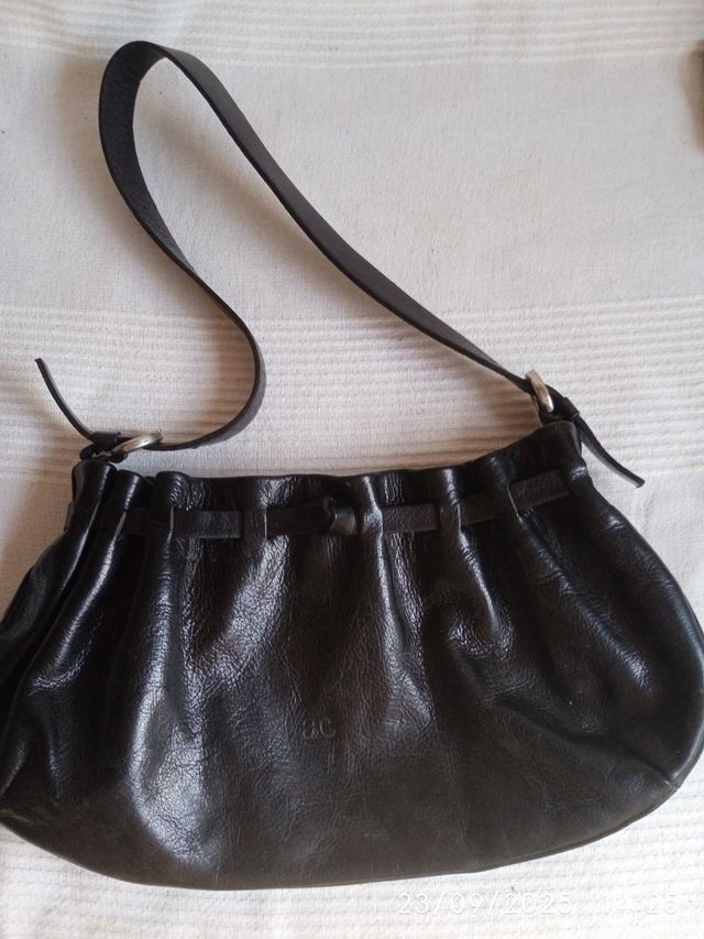 Bolso de piel auténtica negro
