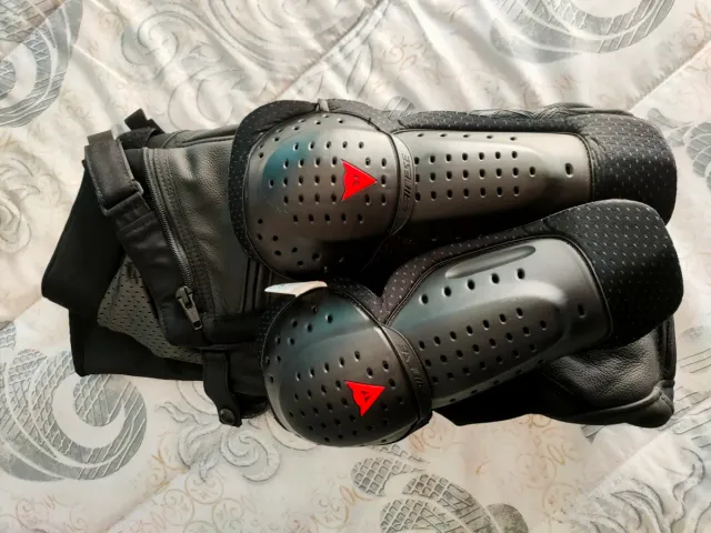 Pantaloni in pelle Dainese NUOVI