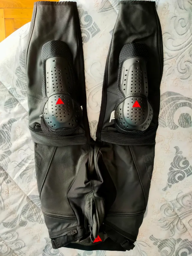 Pantaloni in pelle Dainese NUOVI