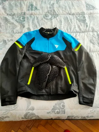 Giacca traforata Dainese con protezioni