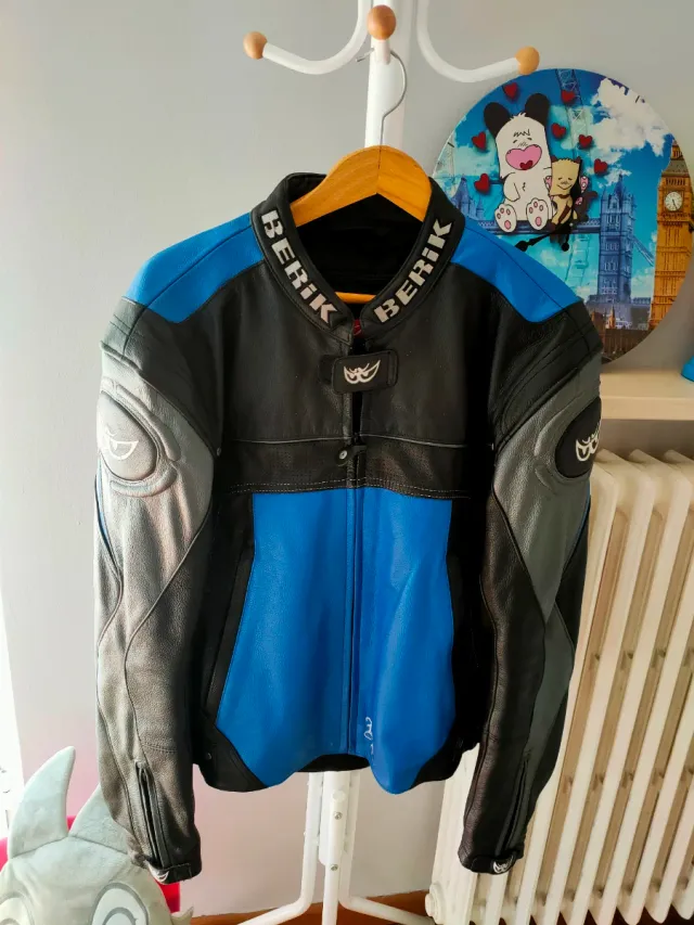 Giacca moto Berik pelle blu e nera