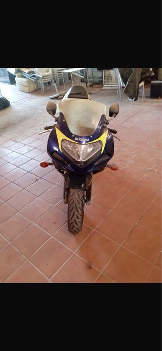 Suzuki Moto