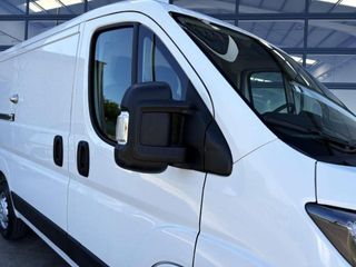 PEUGEOT Boxer Furgón 330 2.2 L1H1 BlueHDi 140c S&S 