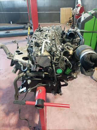 Despiece Motor 1.6 dci sin bloque ni cigüeñal 

