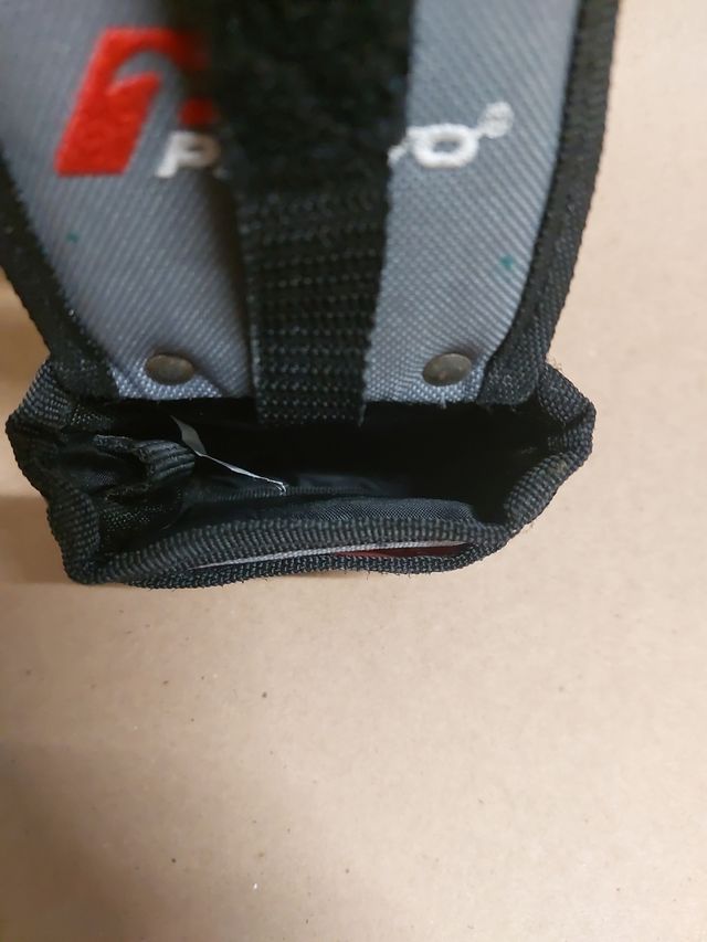 Borsetta porta cellulare Plano rossa e grigia