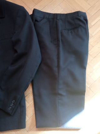 Traje de hombre negro