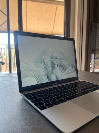 MacBook