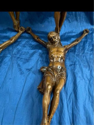 Lote deFiguras antiguas Cristo
Crucificado grande