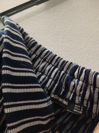 Pantalones de rayas azul y blanco