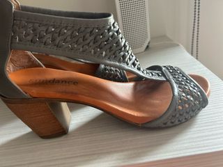 Botín-sandalia Piel Italiana Gris