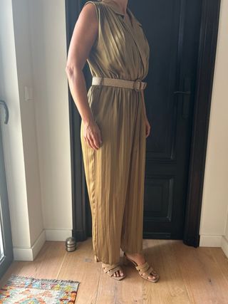 Mono elegante Zara verde oliva 