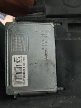 Faro Izquierdo Seat Altea XL León 2