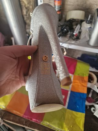 Zapatos de fiesta plateados