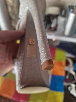 Zapatos de fiesta plateados