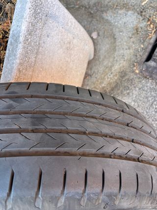 Neumático Continental EcoContact 215/60 R17