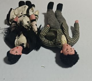 Antico paio di bambole in feltro, metà del XX secolo