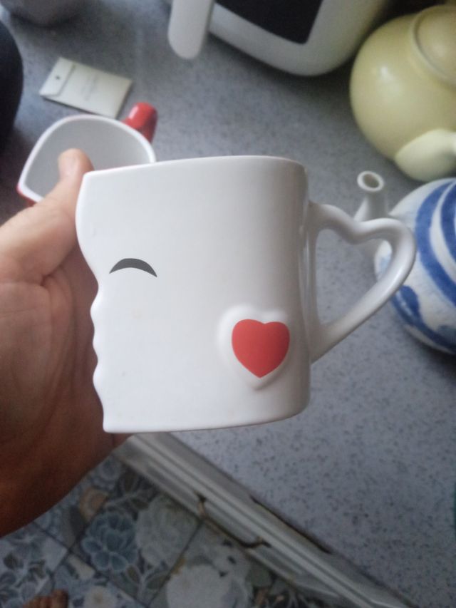 Tazas de pareja con forma de corazón