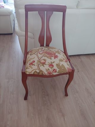 Mesa de comedor y 6 sillas EXTENSIBLE