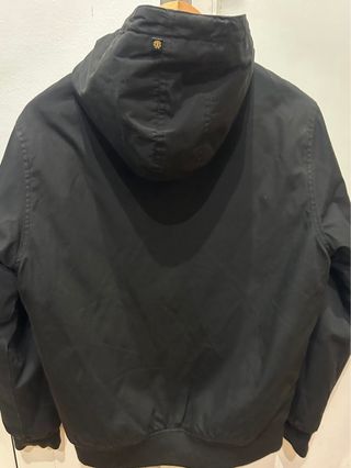Chaqueta Element Negra con Capucha Niño T/16