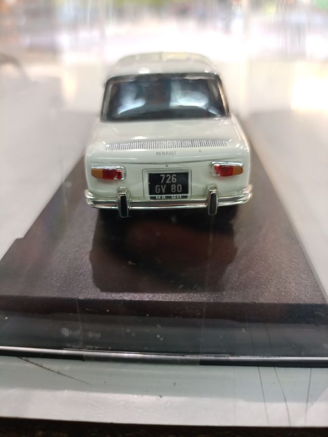 Maqueta Renault R8 1962