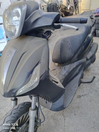 Piaggio Beverly 125cc / 300cc