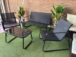 Conjunto Exterior: Sofá, 2 Sillas y Mesa