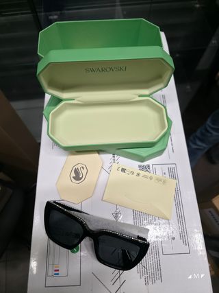 Occhiali da sole Swarovski neri