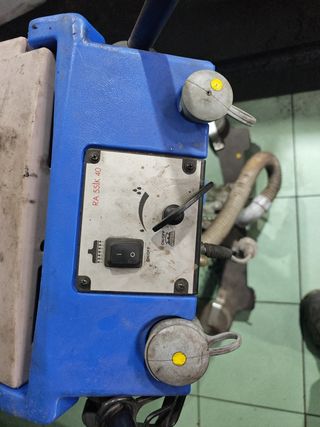 LIMPIADORA con  cepillo giratorio.