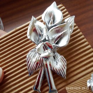 Ceramica Argentata Decorazioni Floreali