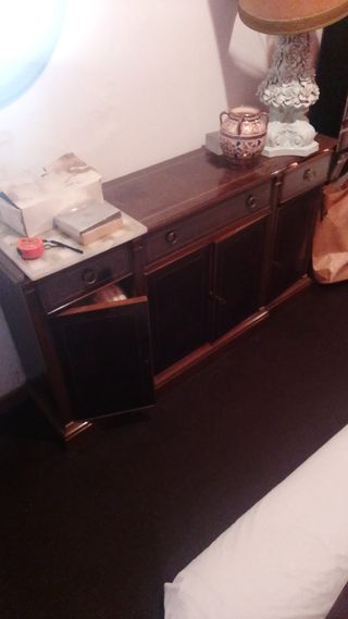 Tavolo da ingresso con cassetti e marmo