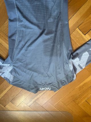 Camiseta compresión Adidas Techfit gris S